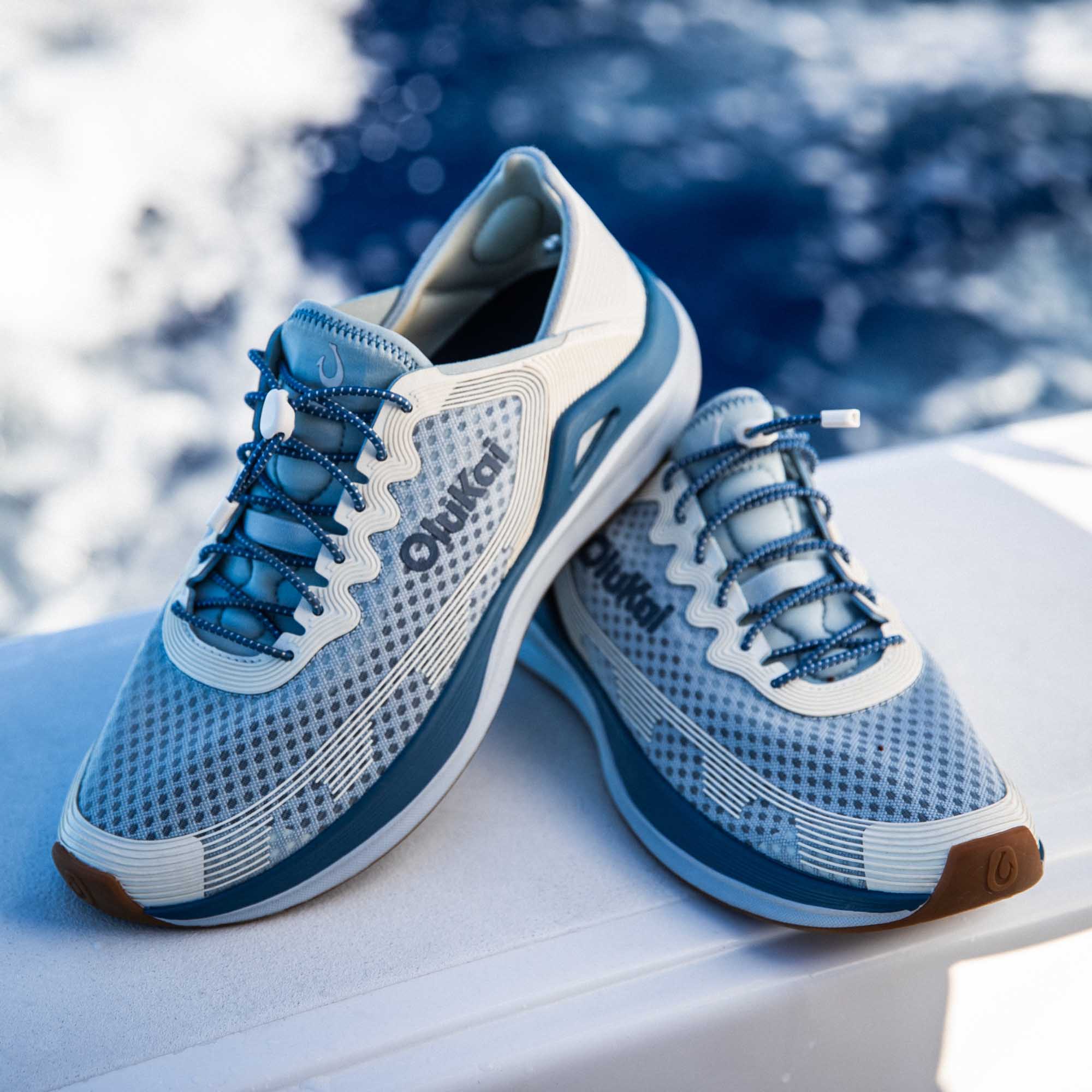 Ahi - Blue Pearl / White Sand