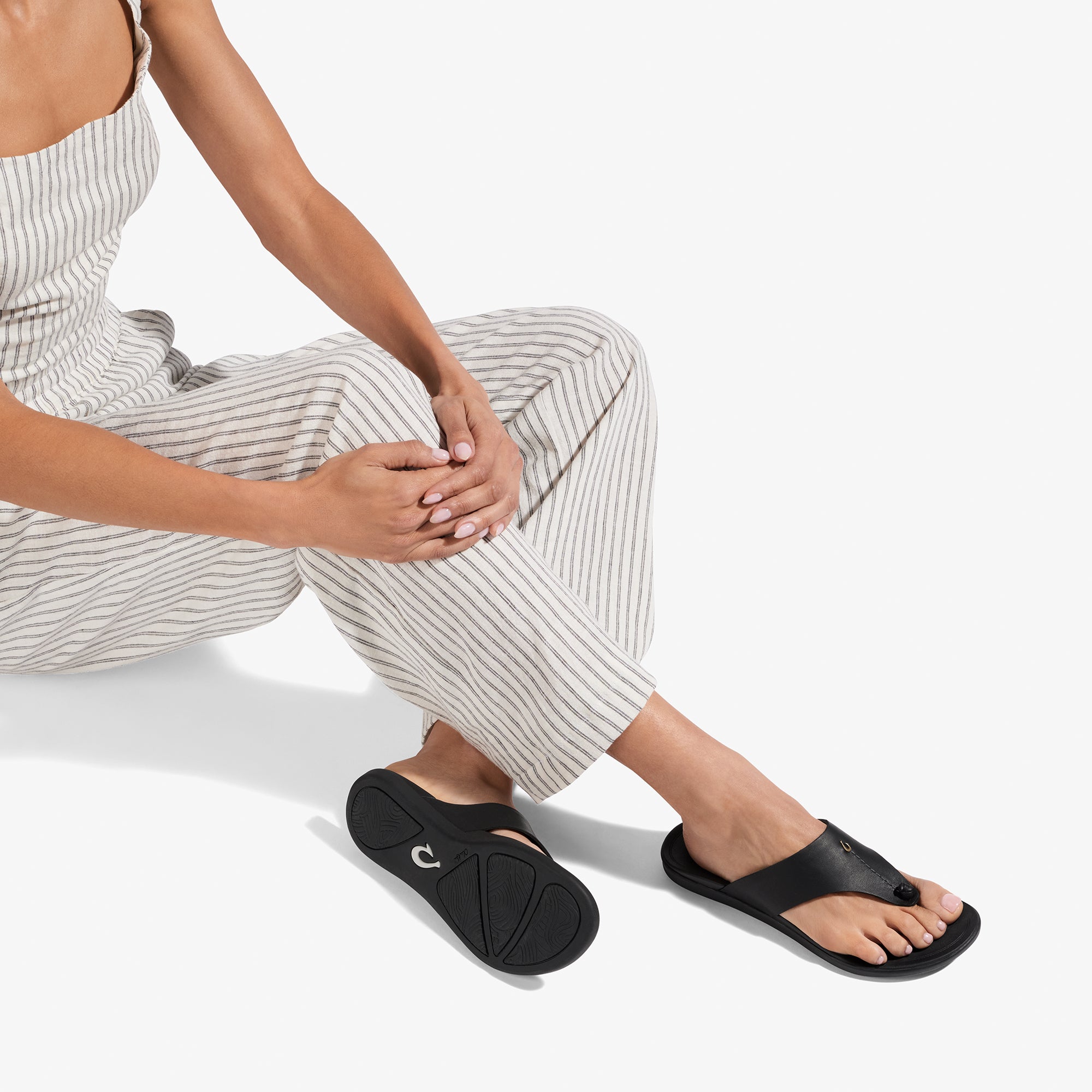 Hoopio Mele  -  Black / Black