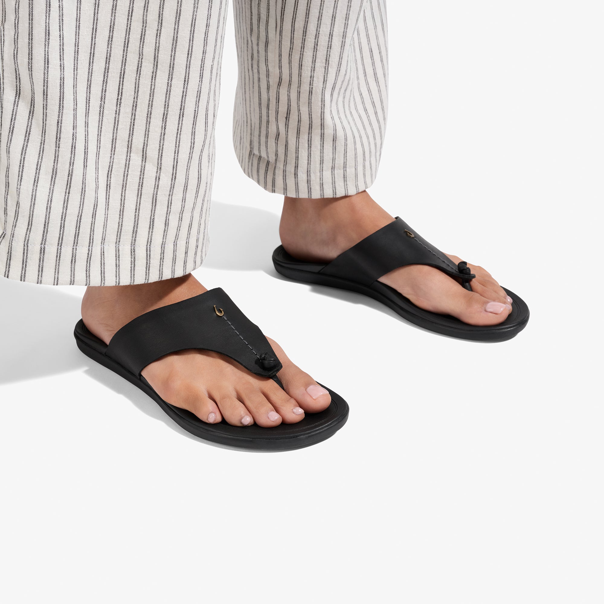 Hoopio Mele  -  Black / Black