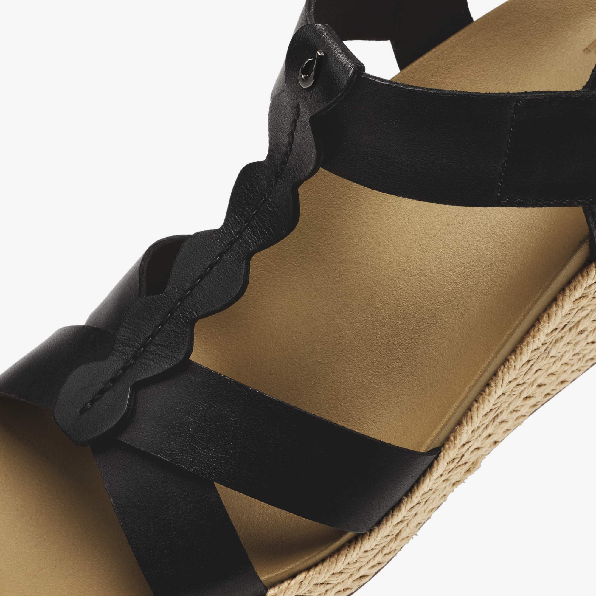 Ihi - Black / Warm Sand